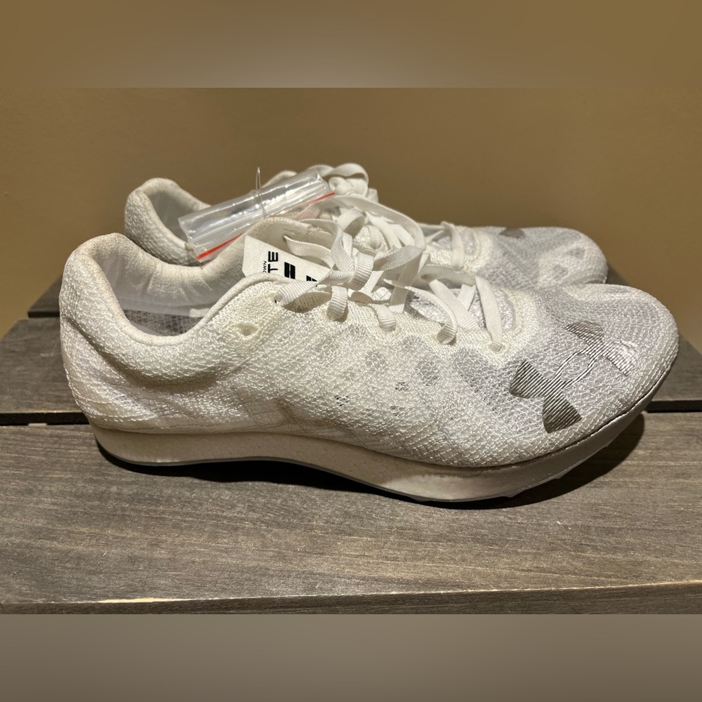 Under Armor Shakedown Elite 2 -UA 8.5m/10w 3026442-100 NWOB